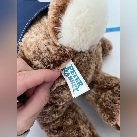 Peter Rabbit Plush - Picture 4 of 7